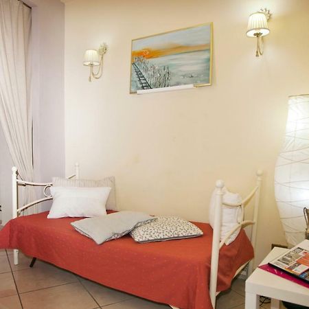 B&B Garibaldi Катания Экстерьер фото