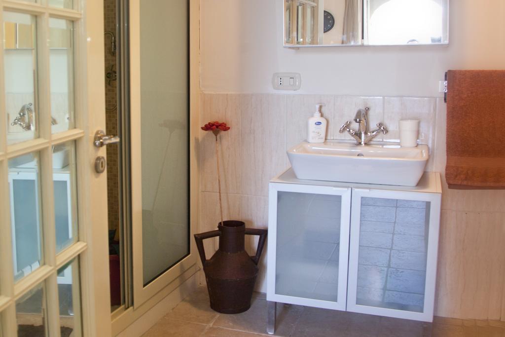 B&B Garibaldi Катания Экстерьер фото