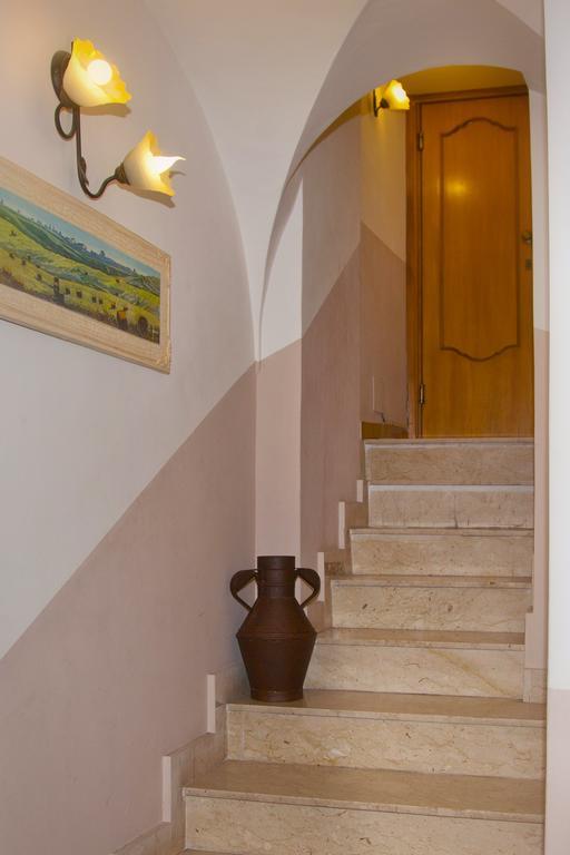 B&B Garibaldi Катания Экстерьер фото