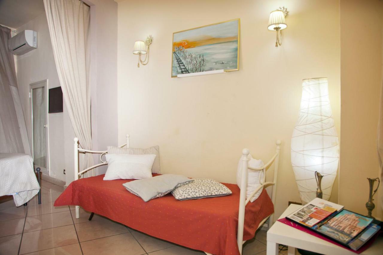 B&B Garibaldi Катания Экстерьер фото